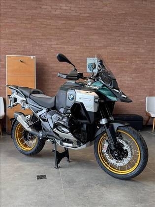 BMW R 1300 GS ADVENTURE BMW R 1300 GS ADVENTURE